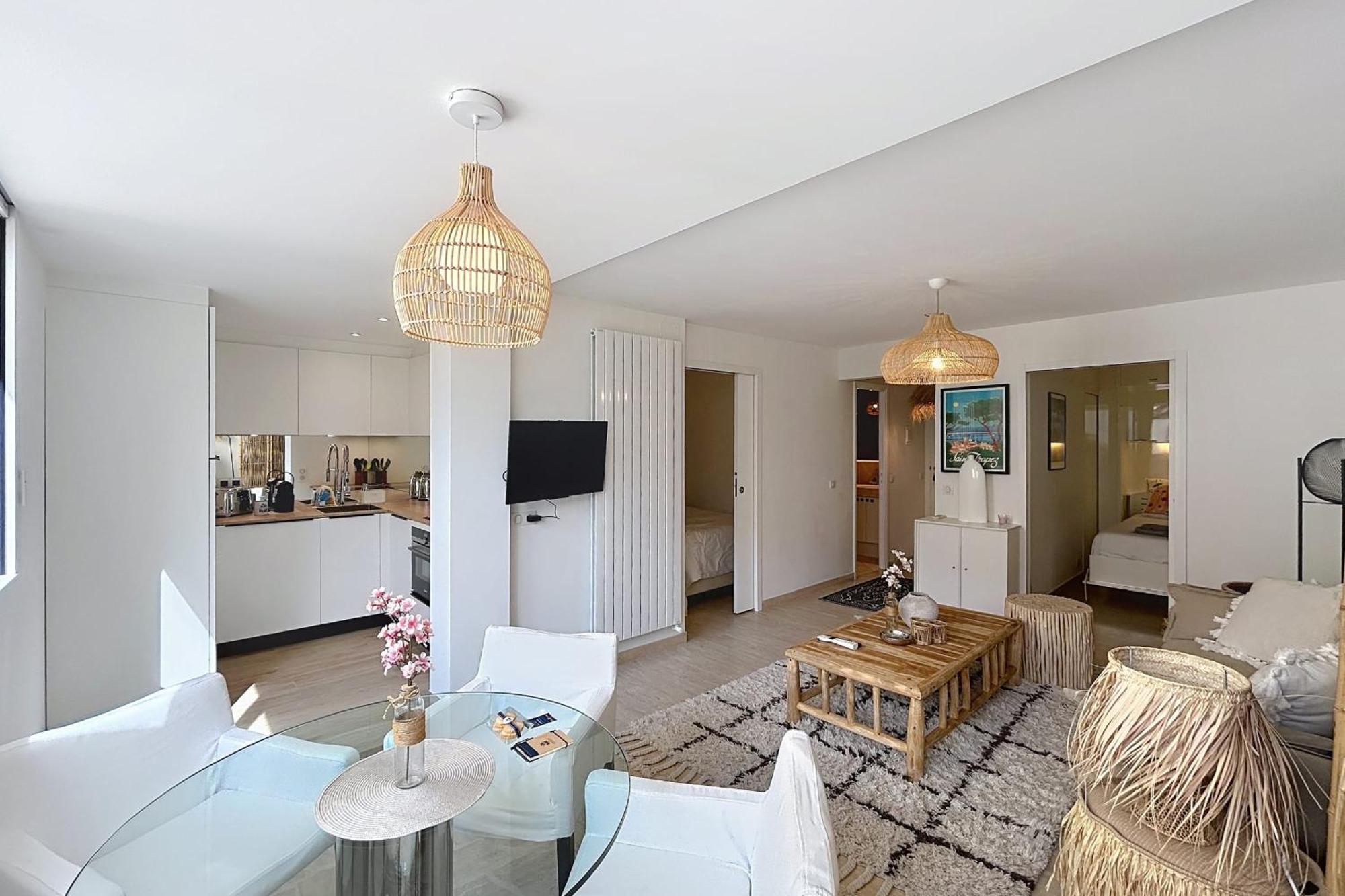 Apartment Bobo Chic Very 2 Bedroom In A Quiet Location